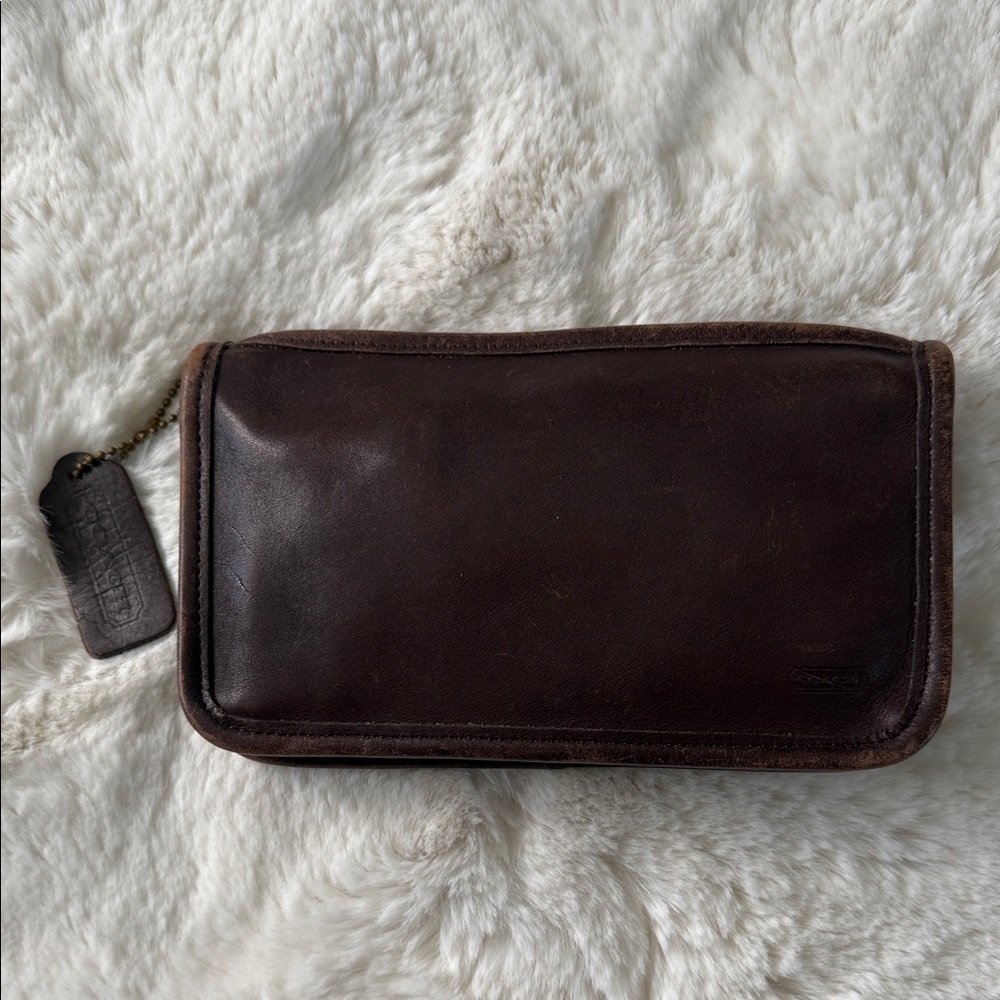 Vintage Mahogany Brown Leather Coach Chunky 7165 Cosmetic
Bag Pouch w/ Hangtag - Picture 5 of 10